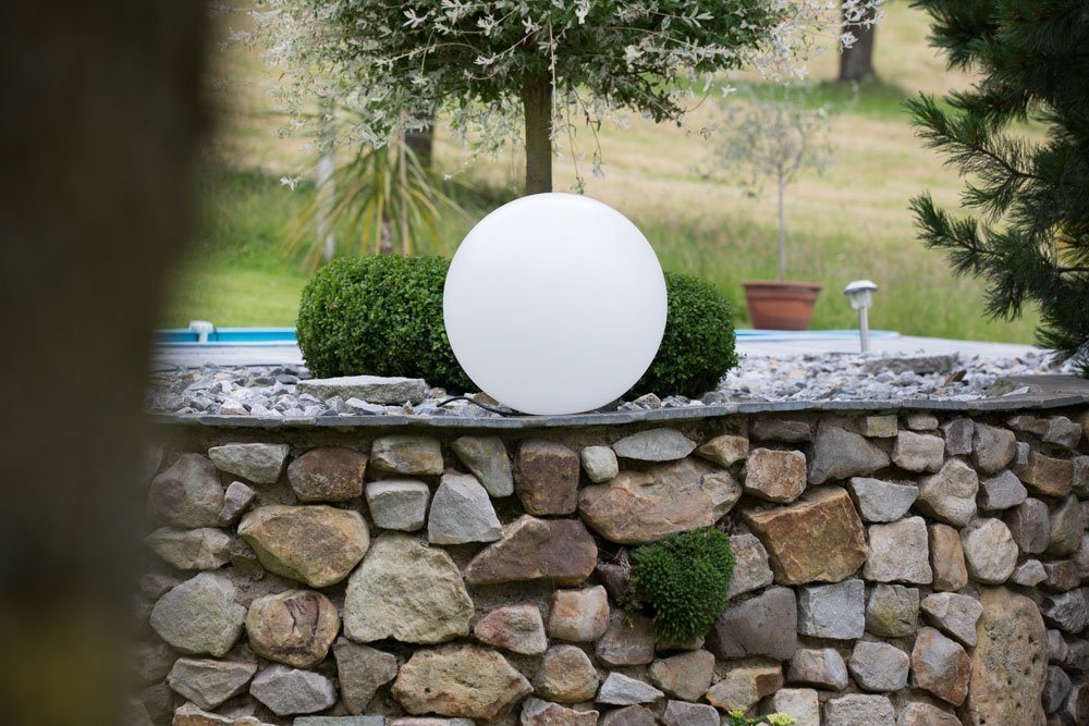 8 seasons design LED Kugelleuchte Shining Globe, Kugellampe für außen (Garten, Terrasse, Balkon), LED wechselbar, E27-Fassung, warmweißes Licht, Dekolampe – Bild 4 von 5
