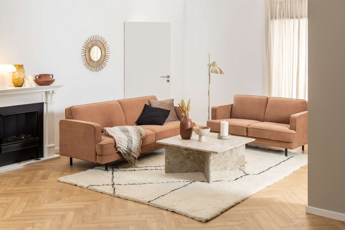 ACTONA GROUP Couchtisch Vega, Couchtisch, V-förmig Gestell,matt Latte lackiert Marmor, 90x90x42 cm – Bild 2 von 5