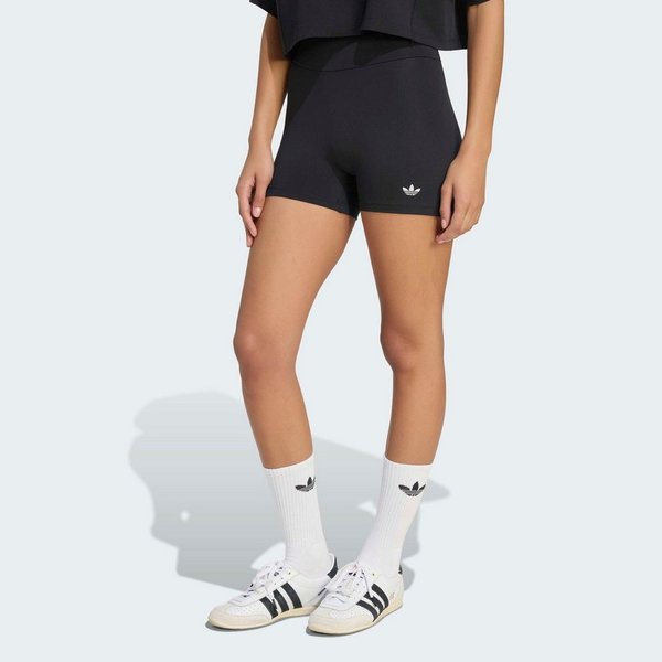 adidas Originals Shorts ESSENTIALS, POLYESTER sportlicher Stil, ohne Verschluss, aus Polyester, enger Schnitt