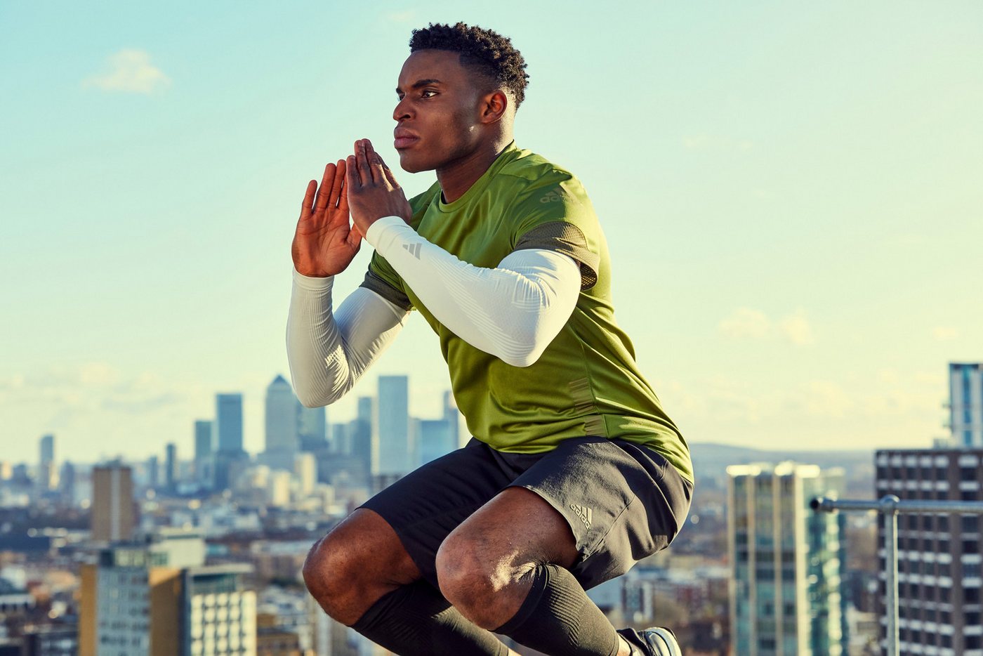 adidas Performance Armstulpen Adidas Compression Arm Sleeves Weiß in verschiedenen Größen Atmungsaktive Kompression fördert Luftzirkulation und Kühlung – Bild 5 von 5