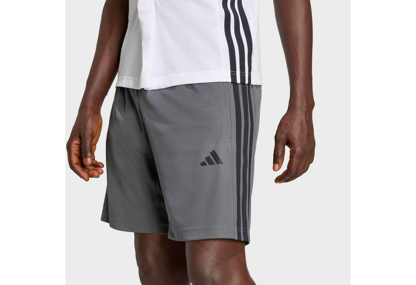 adidas Performance Shorts WORKOUT ESSENTIALS BASE 3-STREIFEN PIKEE-, 23 CM sportlicher Stil, für sportliche Aktivitäten, aus Polyester – Bild 3 von 5