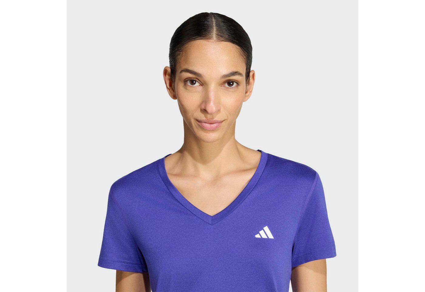 adidas Performance T-Shirt ADIDAS WORKOUT ESSENTIALS MIT V-AUSSCHNITT mit V-Ausschnitt, ohne Verschluss – Bild 3 von 5