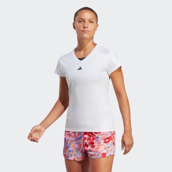 adidas Performance T-Shirt AEROREADY TRAIN ESSENTIALS MINIMAL BRANDING V-NECK Trainingsshirt, feuchtigkeitsabsorbierend mit V Ausschnitt