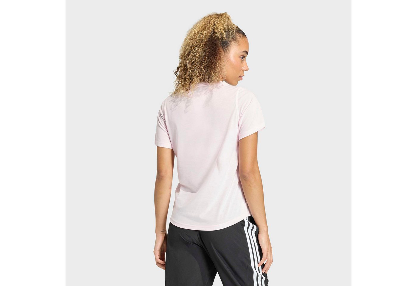 adidas Performance T-Shirt WORKOUT ESSENTIALS MIT TIEFEM AUSSCHNITT für sportliche Looks im Alltag und beim Training, ohne Verschluss – Bild 2 von 5