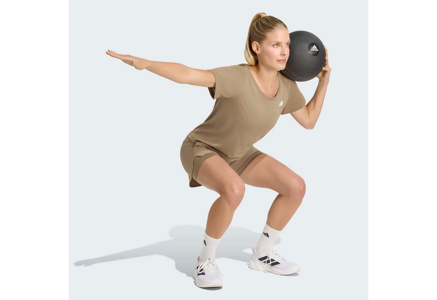 adidas Performance T-Shirt WORKOUT ESSENTIALS MIT TIEFEM AUSSCHNITT für sportliche Looks im Alltag und beim Training, ohne Verschluss – Bild 5 von 5