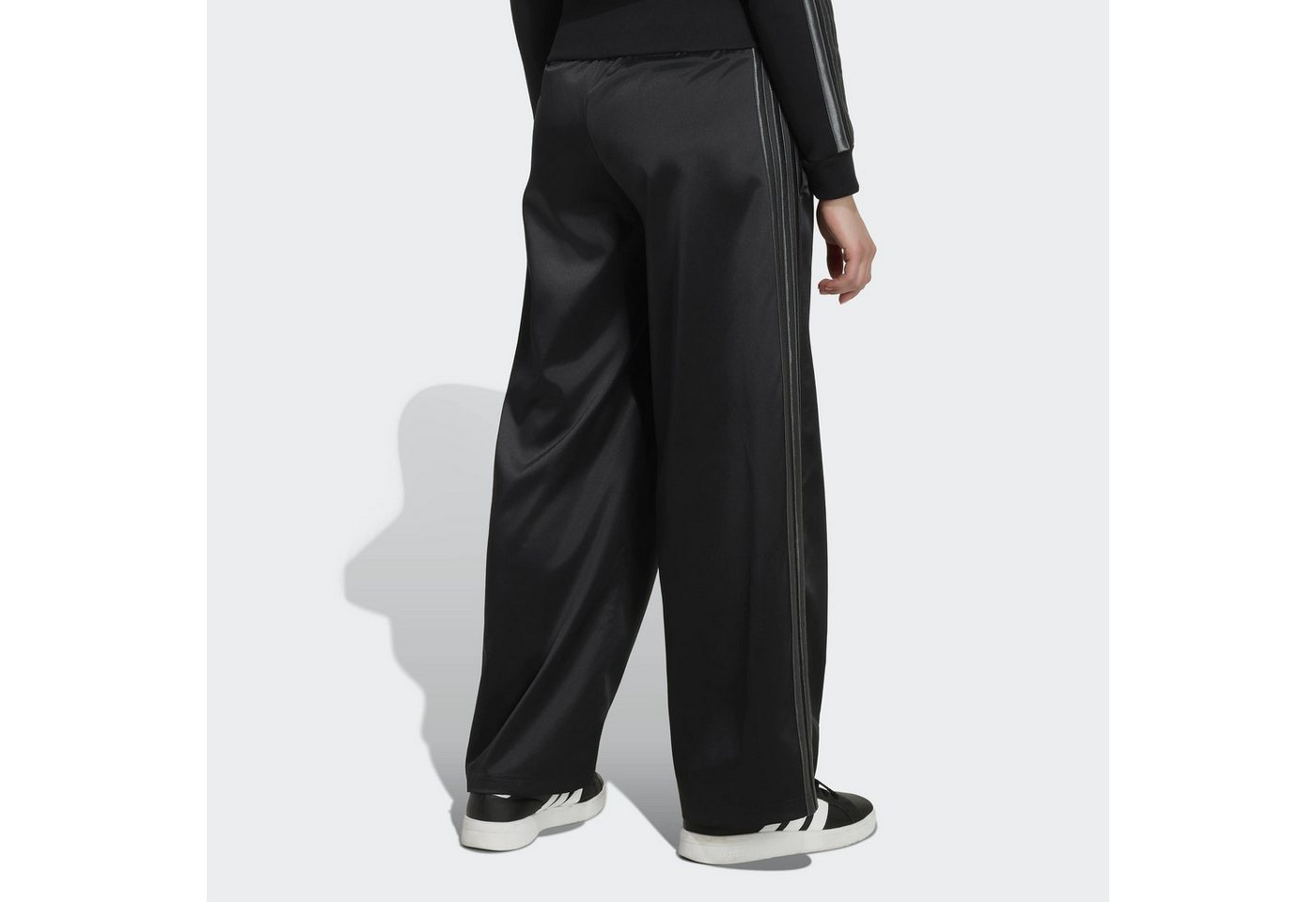 adidas Sportswear Sporthose, WEITES BEIN für Kinder, ohne Verschluss, aus Polyester, mit normal-weiter Passform – Bild 2 von 5