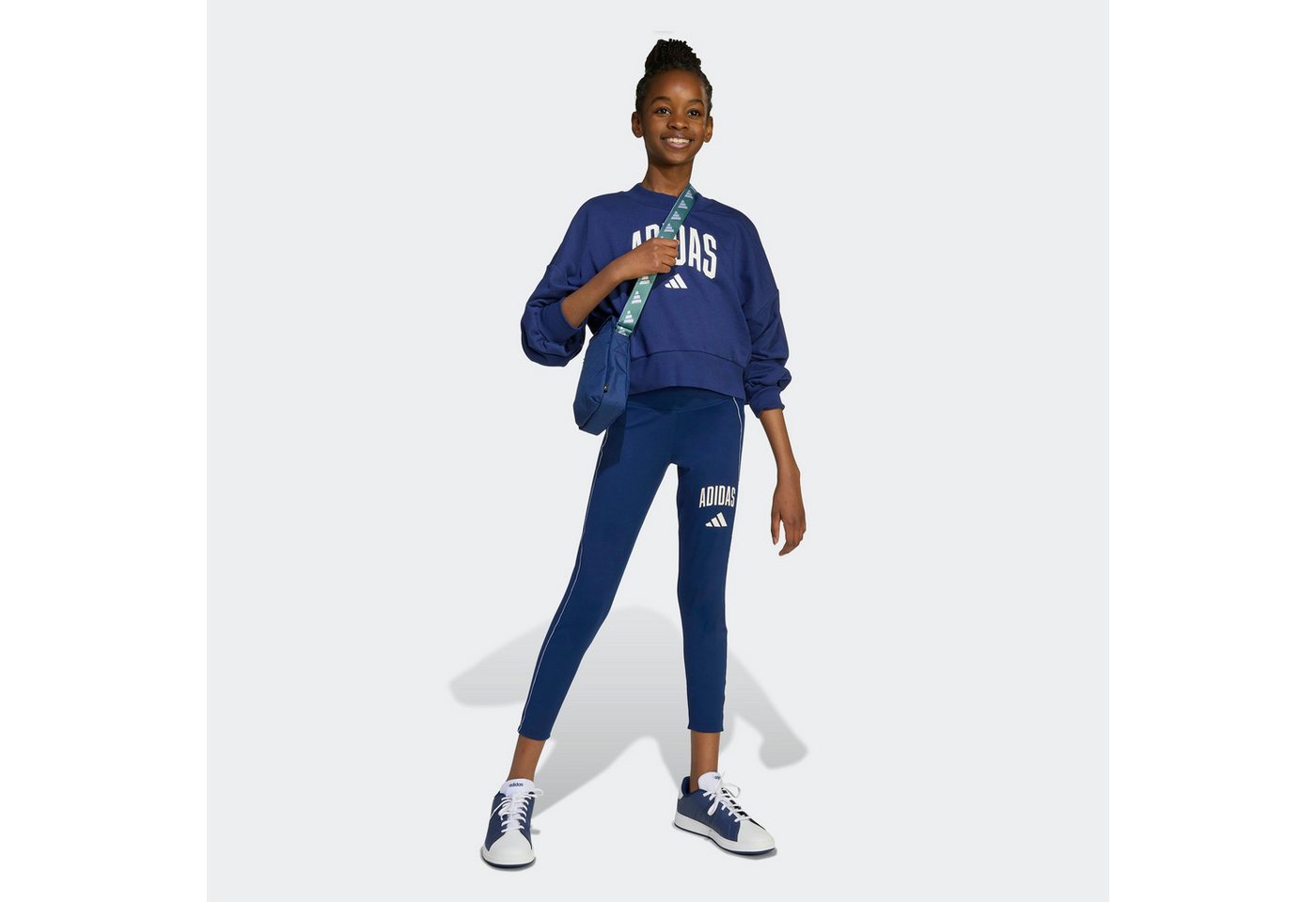 adidas Sportswear Trainingstights TRAIN ESSENTIALS COLLEGIATE PRINT KIDS LEGGINGS für Kinder, eng anliegender Schnitt, mit CLIMACOOL Technologie – Bild 4 von 5