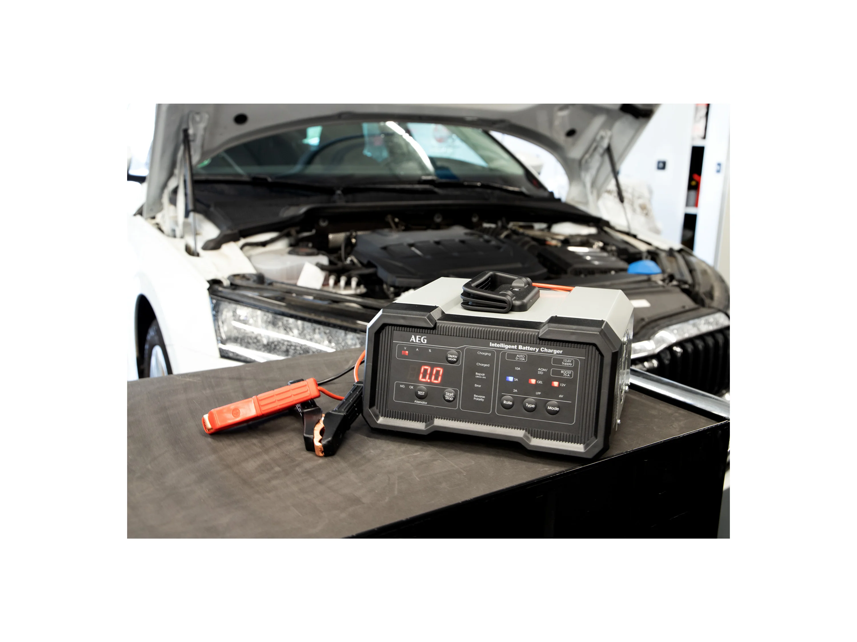 AEG Batterieladegerät (CW 10) – Bild 3 von 4