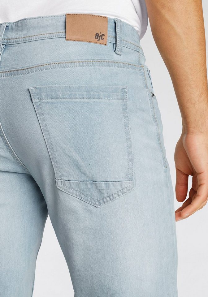 AJC Straight-Jeans gerade geschnitten, Used-Look-Waschung, niedrige Leibhöhe – Bild 3 von 5