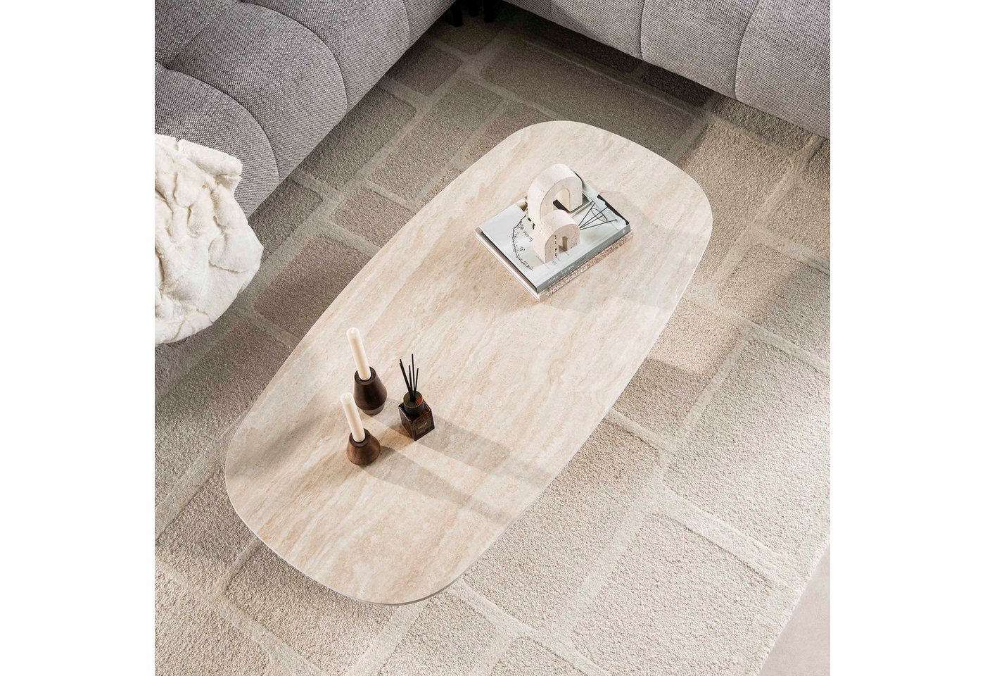 alesvelt Couchtisch CENTRO TRAVERTINO Dänisch-Ovaler Keramik-Couchtisch im Monolith-Design (1-Tisch), 135x70x35 cm Keramik, Travertin-Design – Bild 4 von 5