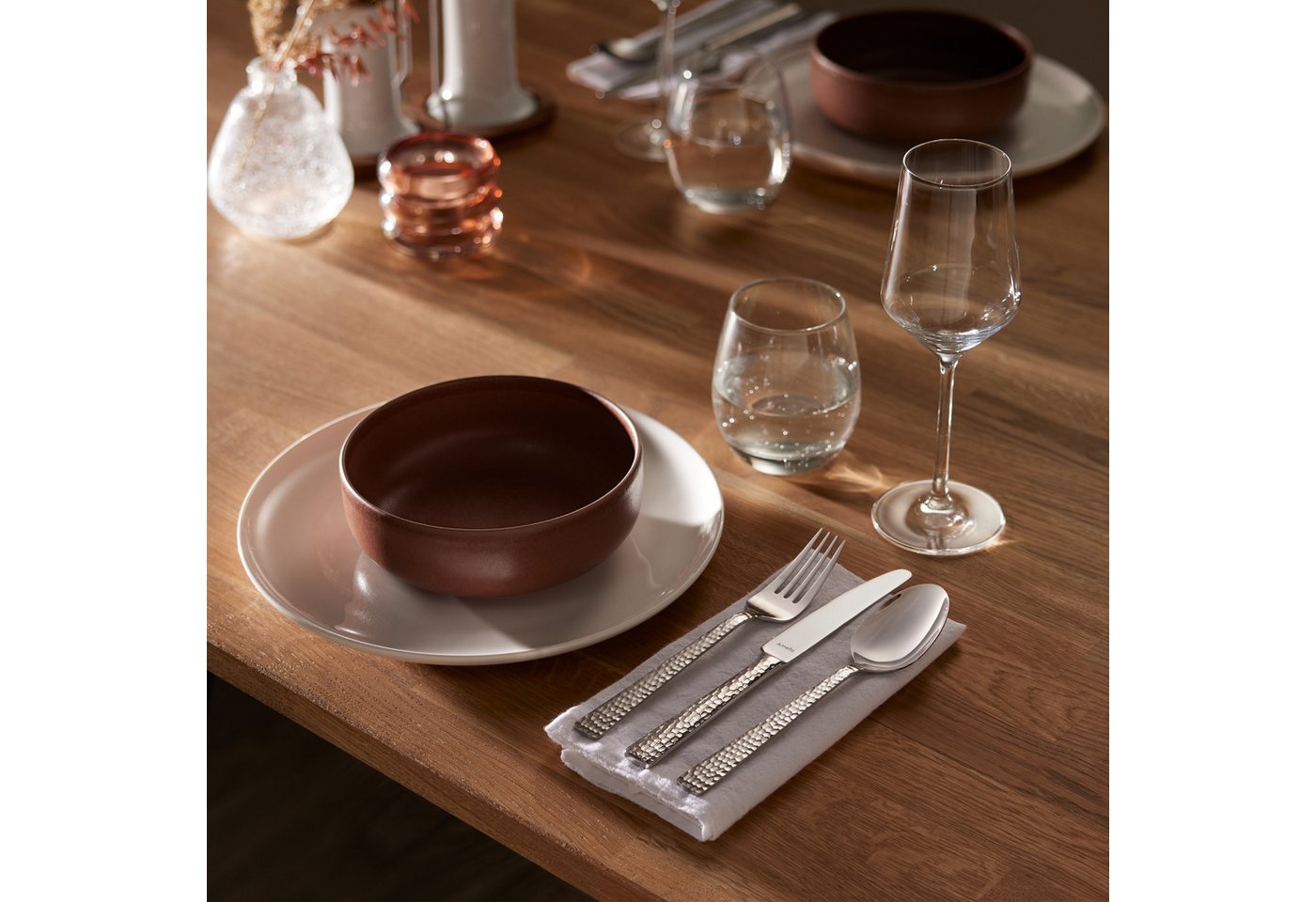 Amefa Besteck-Set FELICITY (30-tlg), 6 Personen, Edelstahl Rostfrei 18/0, spülmaschinenfest, gehämmerte Oberfläche – Bild 5 von 5