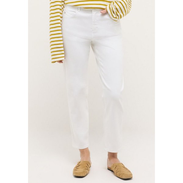 ANGELS 7/8-Jeans EVY 7/8-lange Schnittform, lockere Passform, aus Baumwollmischung