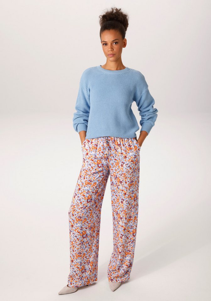 Aniston CASUAL Schlupfhose mit farbharmonischen, grafischen Blumen bedruckt – Bild 4 von 5