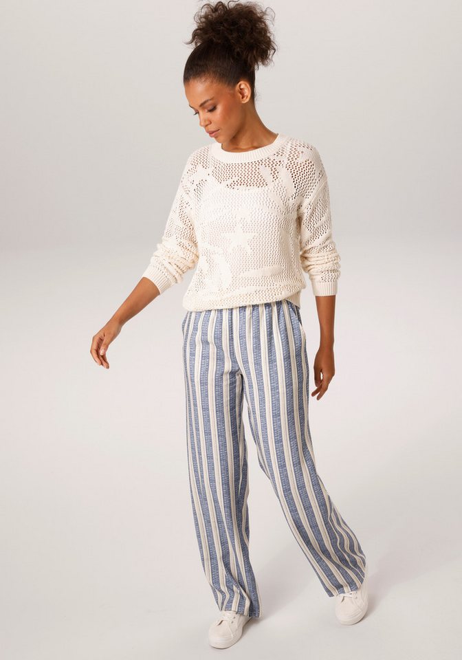 Aniston CASUAL Strickpullover im trendigen Ajour-Muster mit eingestrickten Motiven – Bild 4 von 5