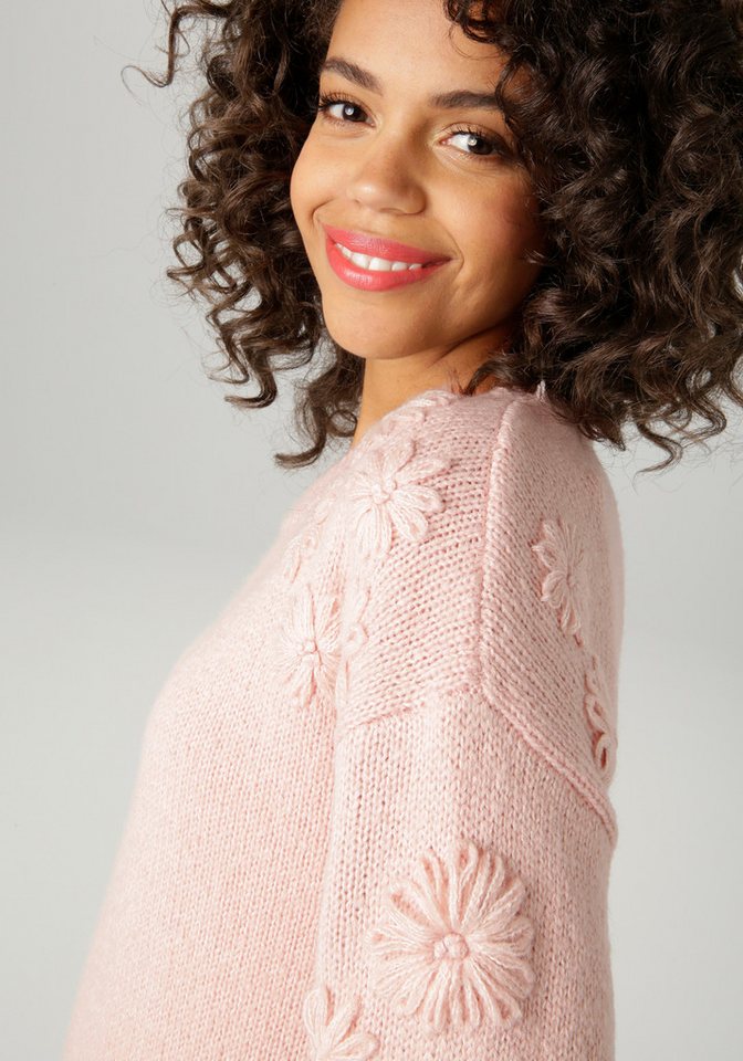 Aniston CASUAL Strickpullover mit aufgestrickten Blüten verziert – Bild 3 von 5
