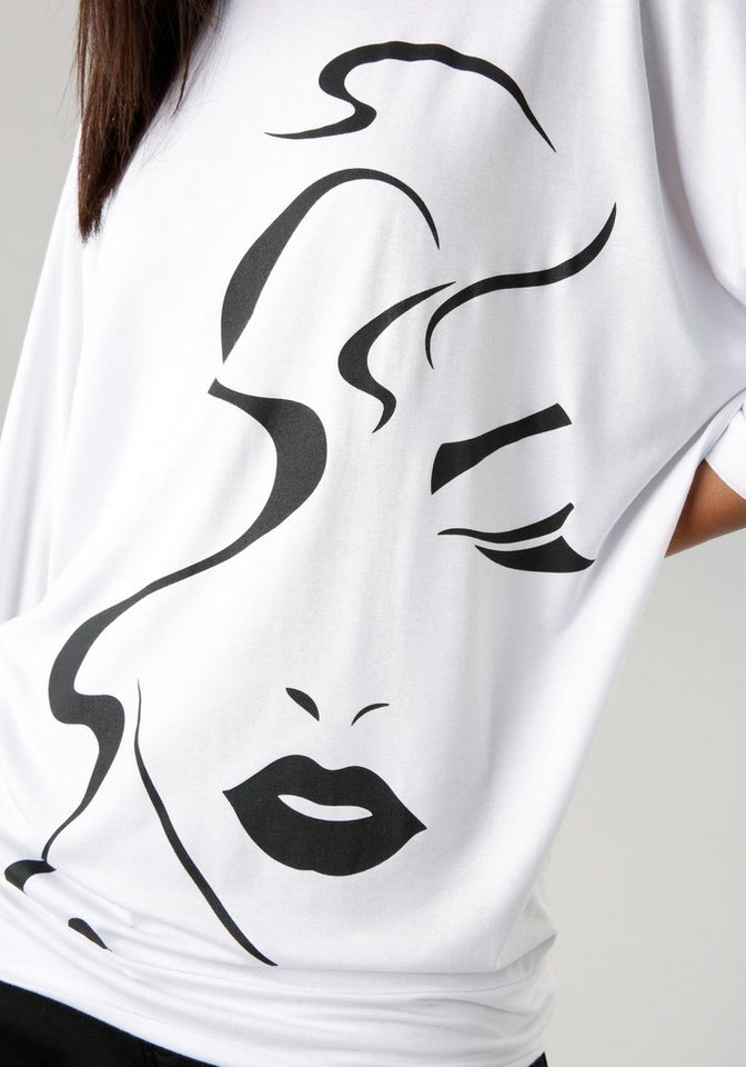 Aniston SELECTED Fledermausshirt mit abstraktem Gesichtsdruck – Bild 4 von 5