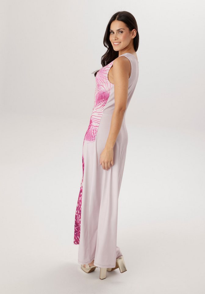Aniston SELECTED Maxikleid vorne mit diagonal verlaufenden Blütenprint – Bild 2 von 5