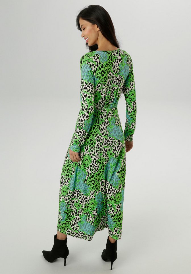 Aniston SELECTED Midikleid mit Smok-Details und fantasievollem Leo-Print – Bild 2 von 5