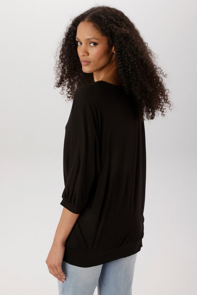 Aniston SELECTED Oversize-Shirt mit dekorativen, goldfarbenen Taschendruck vorne - NEUE KOLLEKTION – Bild 2 von 5