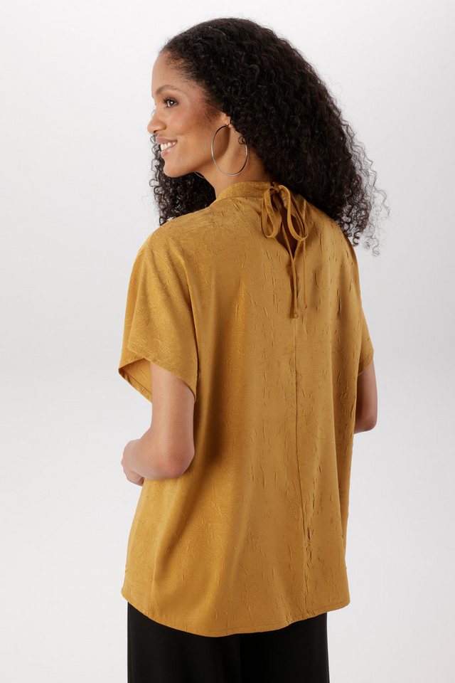 Aniston SELECTED Schlupfbluse in extra weiter Form und weicher Crinkleware - NEUE KOLLEKTION – Bild 2 von 5