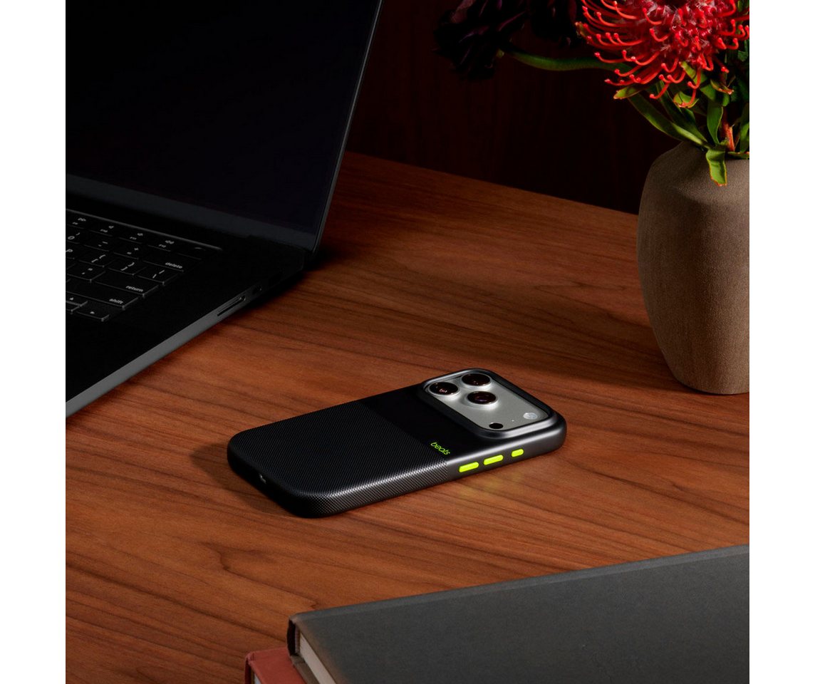 Apple Smartphone-Hülle iPhone 17 Pro Rugged Case mit MagSafe und Kamerasteuerung 16,0 cm (6,3 Zoll) – Bild 3 von 3