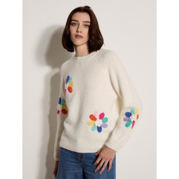 Apricot Rundhalspullover Strickpullover mit aufgenähten bunten Blumen