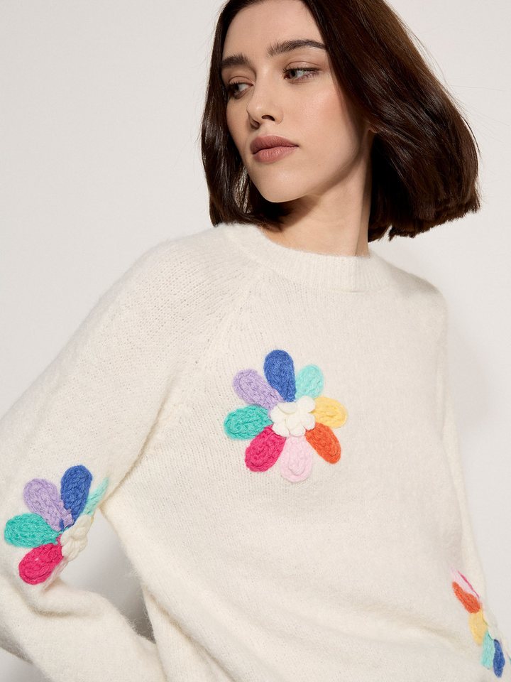 Apricot Rundhalspullover Strickpullover mit aufgenähten bunten Blumen – Bild 2 von 4