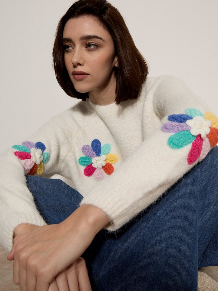 Apricot Rundhalspullover Strickpullover mit aufgenähten bunten Blumen – Bild 4 von 4