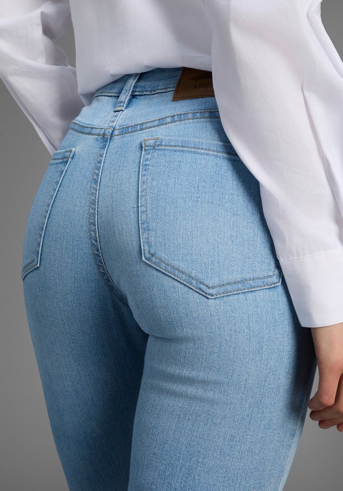 Arizona Bootcut-Jeans Baby-Boot Bootcut-Stil, figurbetonte Passform, mit Used-Effekten – Bild 3 von 5