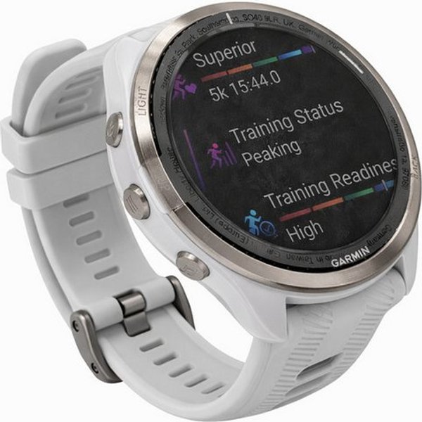 Garmin Forerunner 965 Smartwatch (3,56 cm cm/1,4 Zoll, Garmin OS) Einzelartikel, 2-tlg., Smartwatch, Silikonarmband, Ladekabel, AMOLED, Titan-Lünette, Maps, Mul