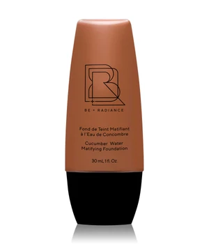 BE + RADIANCE Cucumber Water Matifying Foundation Flüssige Foundation · 30 ml · Braun