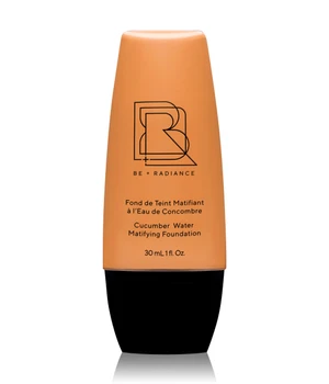 BE + RADIANCE Cucumber Water Matifying Foundation Flüssige Foundation · 30 ml · Orange