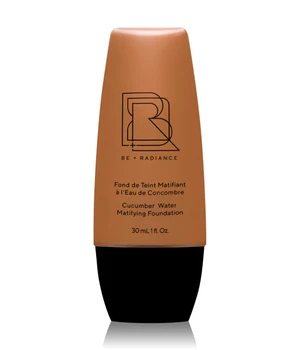 BE + RADIANCE Cucumber Water Matifying Foundation Flüssige Foundation · 30 ml · Orange