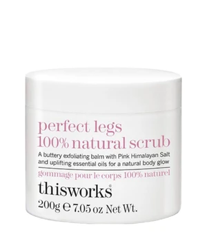 This Works Perfect legs 100% natural scrub Körperpeeling · 200 g