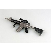 M933