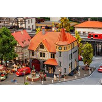 Rathaus mit Feuerwehrgarage – Ansicht 1