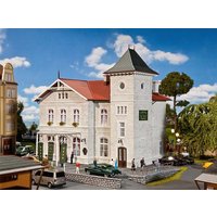 Hotel mit Gourmetrestaurant – Ansicht 1