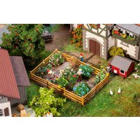 Ziergarten mit Blumen und Büschen – Ansicht 1