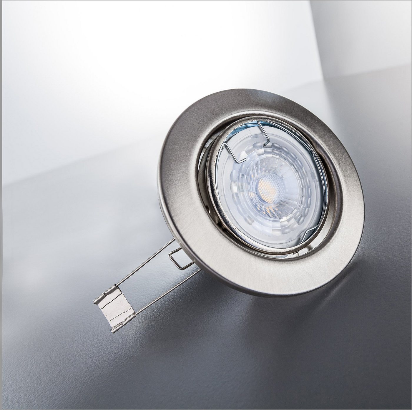 B.K.Licht LED Einbauleuchte 6er Set Einbaustrahler, Dimmbar, Schwenkbar, LED Einbauspots, Dimmfunktion, Leuchtmittel wechselbar, Warmweiß, 3.000K, 400Lm, 5,5W,  – Bild 5 von 5