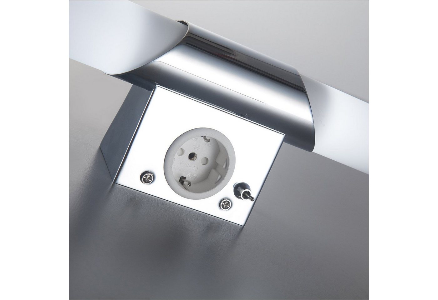 B.K.Licht Spiegelleuchte Mithra, Leuchtmittel wechselbar, Warmweiß, LED, Wandlampe, Badezimmer, Metall, Glas, E14, mit Steckdose – Bild 3 von 5