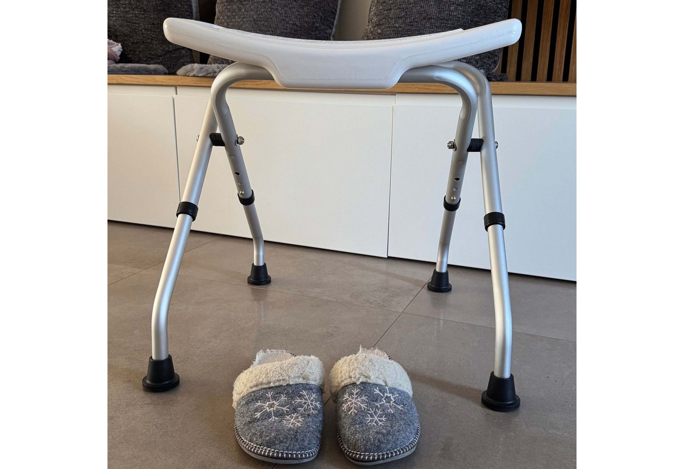 WENKO Badhocker WENKO Duschhocker Bad Hocker 120 kg Senioren Sitz Helfer Duschstuhl – Bild 4 von 5