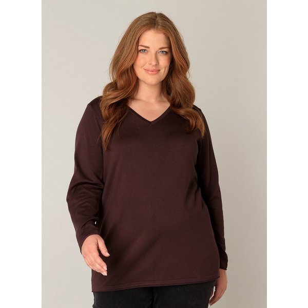 Base Level Curvy Strickpullover Anine mit V-Ausschnitt