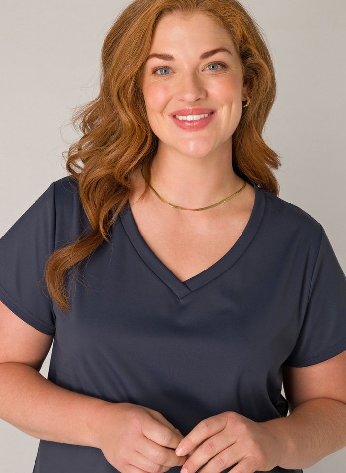 Base Level Curvy V-Shirt mit Stretch – Bild 4 von 5