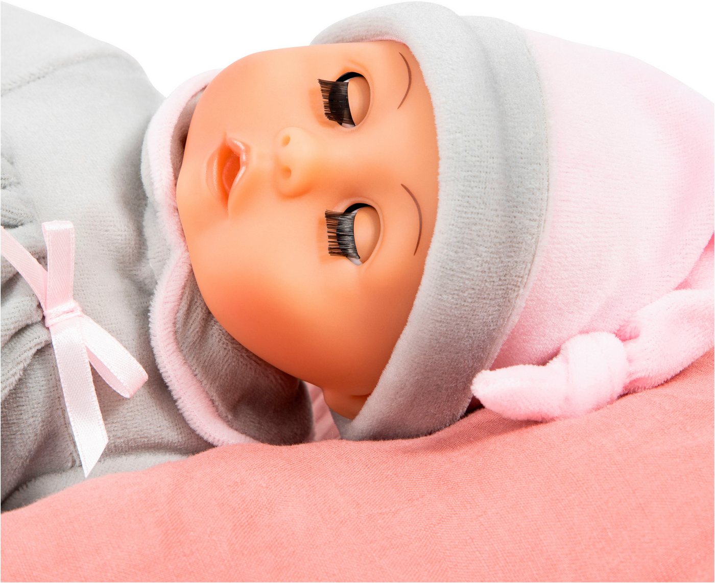 Bayer Babypuppe First Words Baby, 38 cm grau/rosa (3-tlg), mit Schlafaugen und Babygeräuschen – Bild 4 von 5