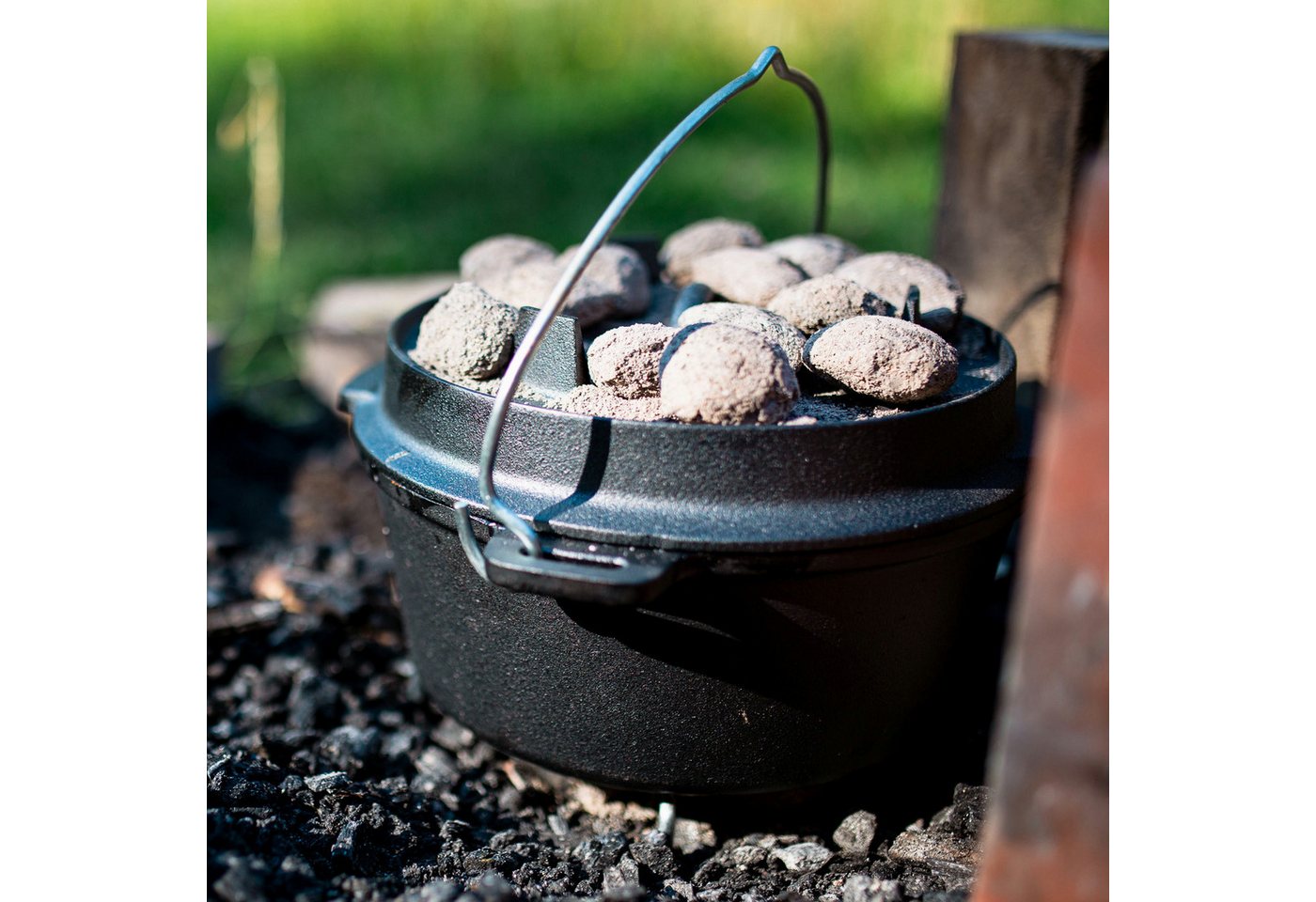 BBQ-Toro Grilltopf Dutch Oven DO12P, 13,6 L Premium Gusseisen Kochtopf, Gusstopf, Gusseisen (3-tlg) – Bild 3 von 5