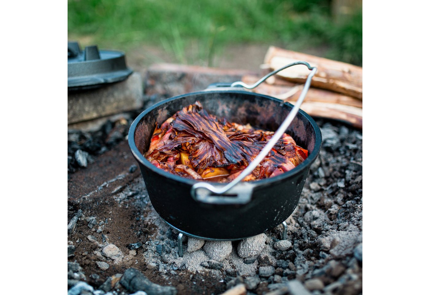 BBQ-Toro Grilltopf Dutch Oven DO12P, 13,6 L Premium Gusseisen Kochtopf, Gusstopf, Gusseisen (3-tlg) – Bild 4 von 5