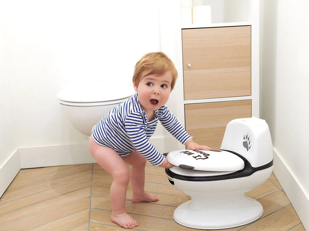 BEBECONFORT Mini Panda Toilette, mit Spülgeräuschen – Bild 3 von 4