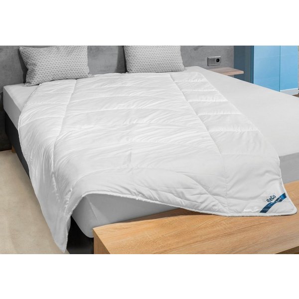 Beco Microfaserbettdecke, Füllung: Polyester, Bezug: Polyester, Bettdecke 135x200cm, allergiker geeignet (Hausstauballergiker)