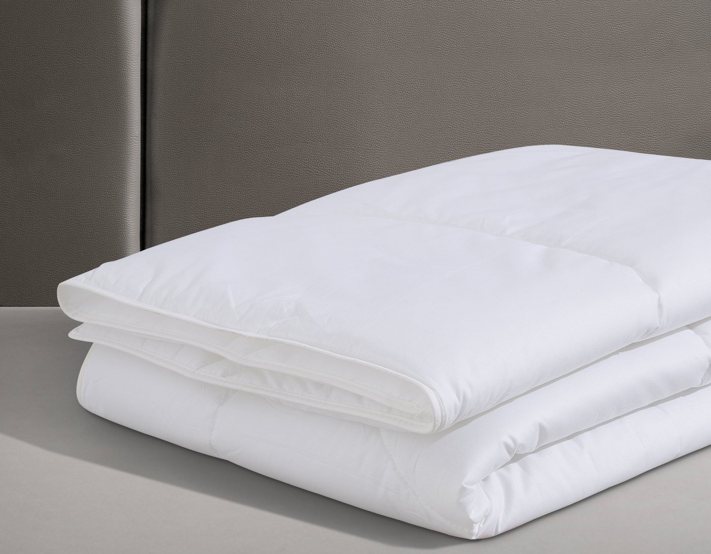 Beco Microfaserbettdecke Medibett, Bettdecken für Sommer und Winter, in zwei Bezugsvarianten, Füllung: Polyester, Bezug: Baumwolle oder Polyester, Bettdecke 135 – Bild 5 von 5
