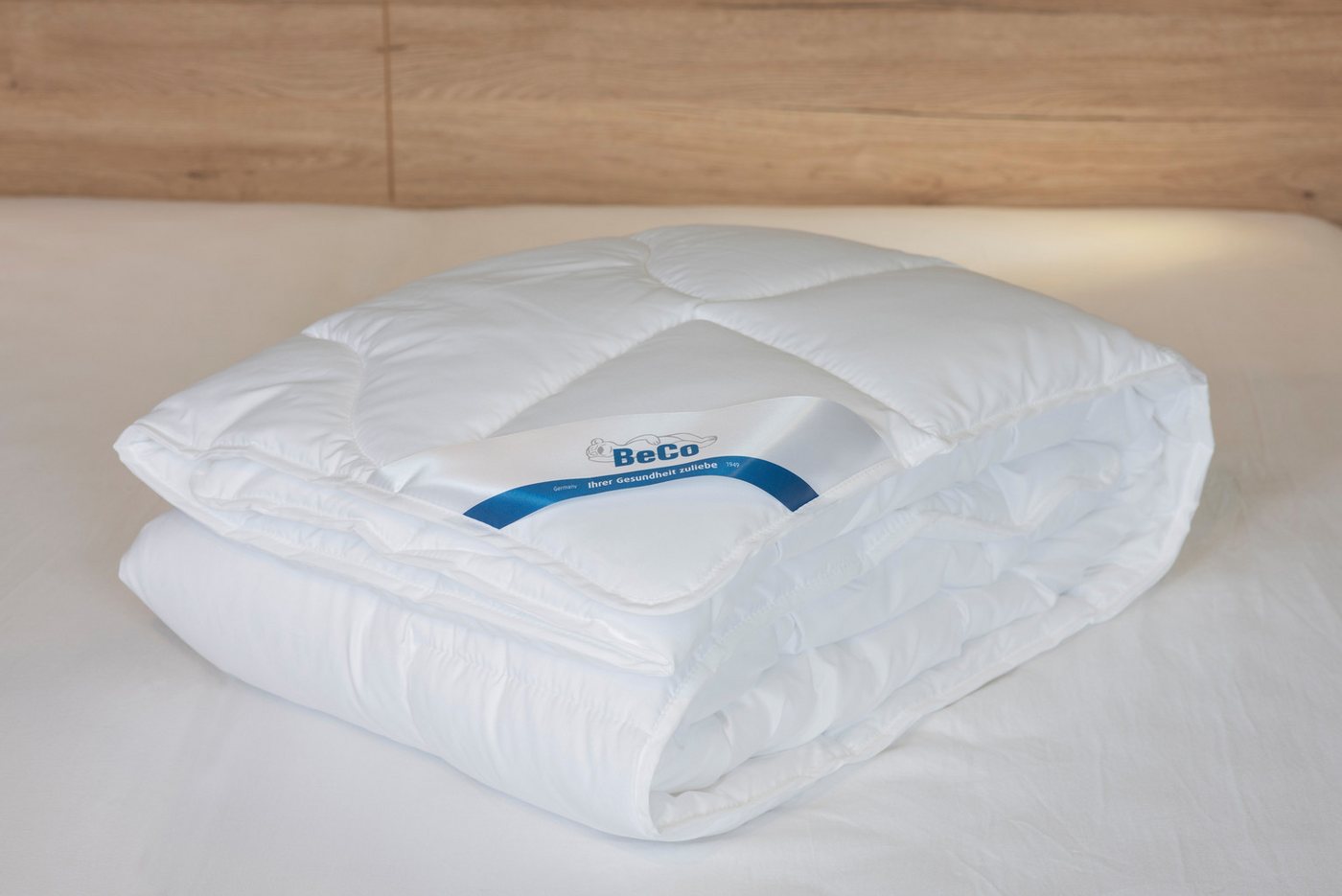 Beco Microfaserbettdecke Royal Soft "GOLD", warme Duo-Decke Testsieger 2019, Füllung: Polyester, Bezug: Microfaser – Bild 2 von 3